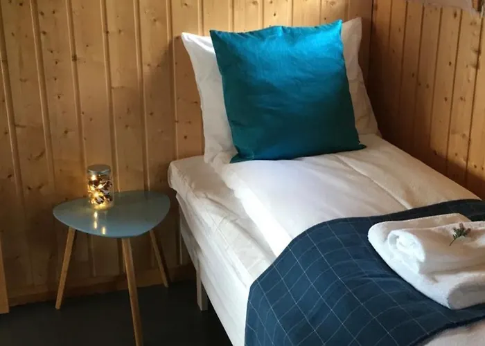 Lodge Tustna Ladestasjon Hals